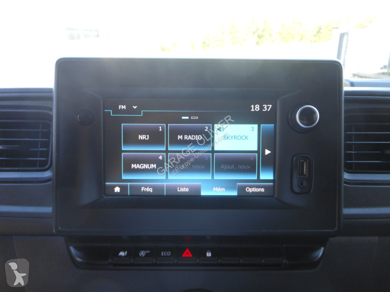 Véhicule utilitaire Renault Châssis Cabine...
