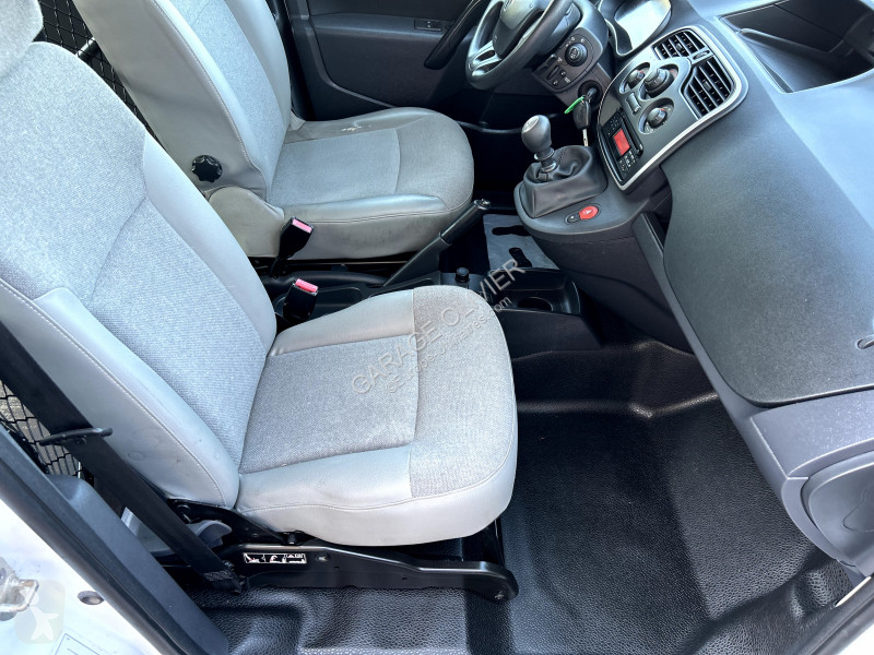 Véhicule utilitaire Renault Maxi Grand Volume...