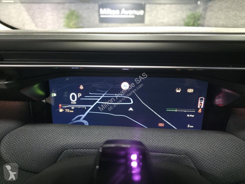 Véhicule utilitaire Citroën C5 AIRCROSS 1.2i...