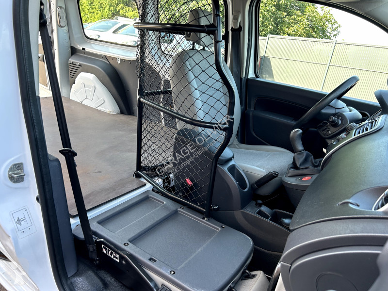 Véhicule utilitaire Renault Maxi Grand Volume...