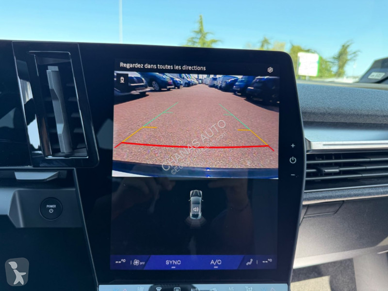 Véhicule utilitaire Renault E-tech 220 ch Techno