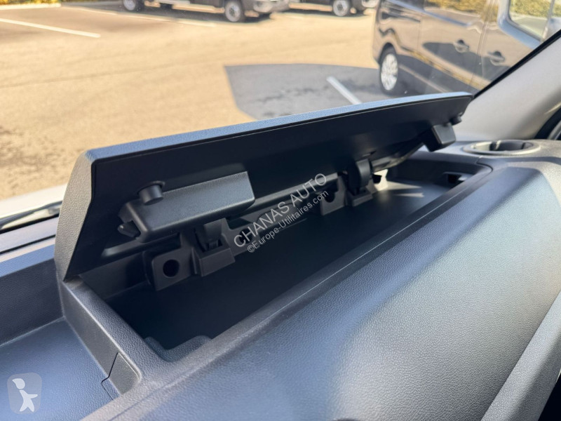 Užitkové vozidlo Renault L2H2 2.3 dCi 150 9PL 9...