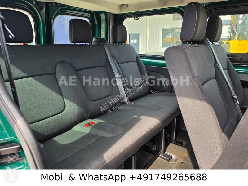 عربة نفعية Renault Combi 9 Sitzer...