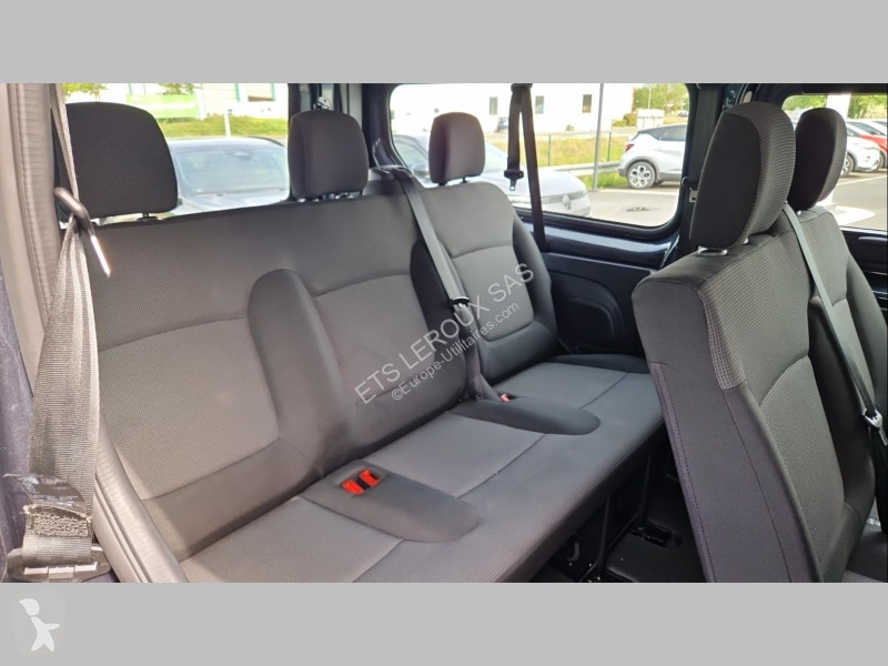 Véhicule utilitaire Renault TRAFIC