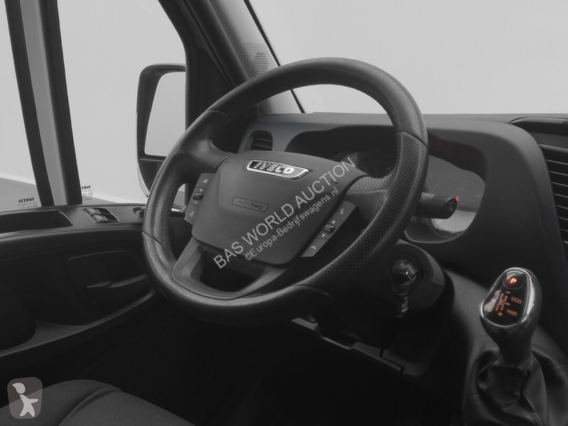 Furgoneta Iveco 35C18