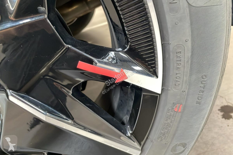 Véhicule utilitaire Peugeot