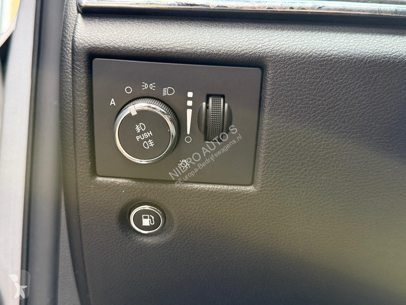 عربة نفعية Jeep 3.0 V6 CRD Overland 4x4...