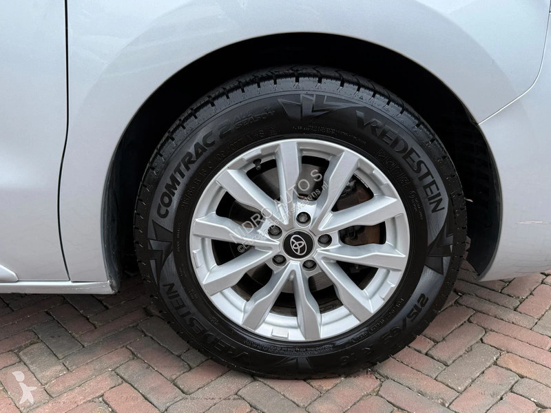 عربة نفعية Toyota 2.0 D Professional 2x...