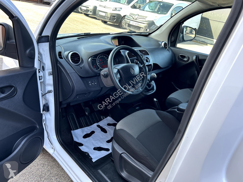 Véhicule utilitaire Renault 1.5 Blue dci 95...