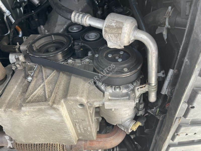Véhicule utilitaire Ford