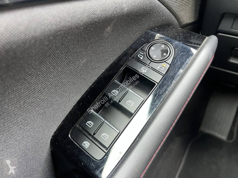 Samochód dostawczy Mazda (4) E-Skyactiv X...