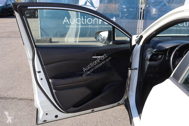 Autoutilitară Toyota Hybrid