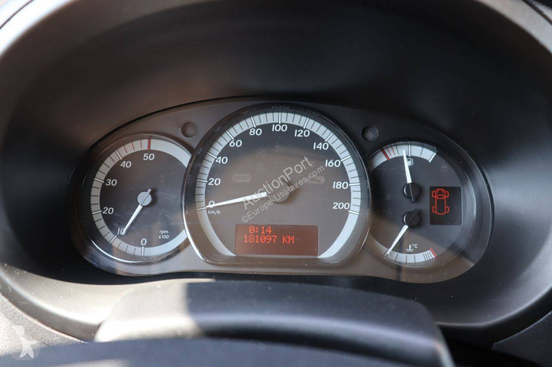 عربة نفعية Mercedes 109 CDI