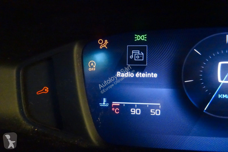 عربة نفعية Peugeot BREAK 1,5 HDI 131