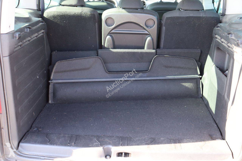 Véhicule utilitaire Peugeot