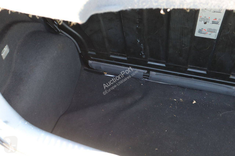 عربة نفعية Volkswagen Fox
