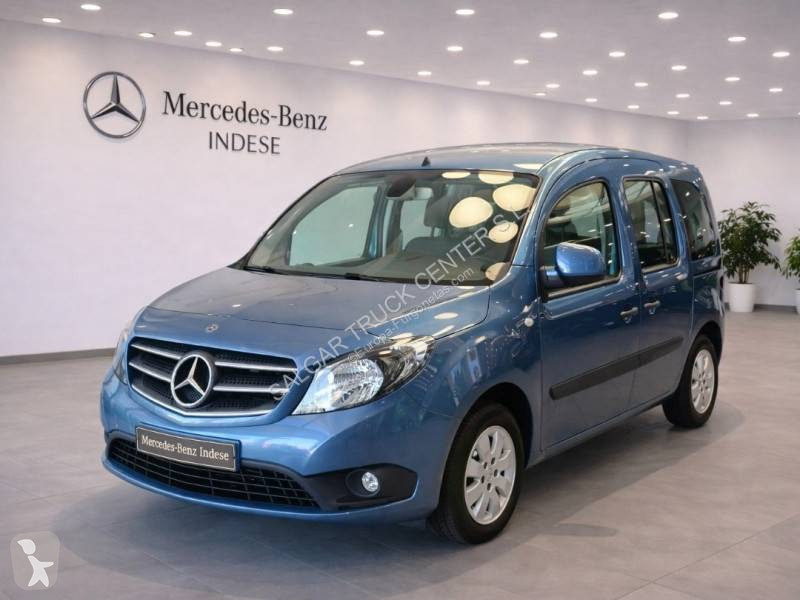 عربة نفعية Mercedes