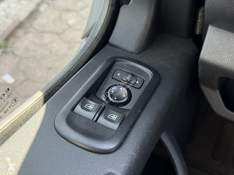 Véhicule utilitaire Renault Plancher T35 2.3...
