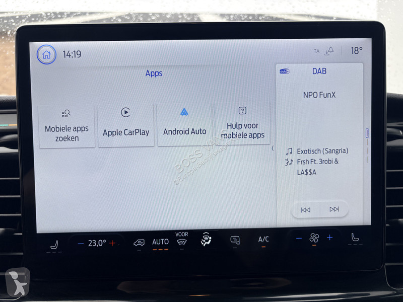 Véhicule utilitaire Ford 68kWh 184PK L3H3 317km...