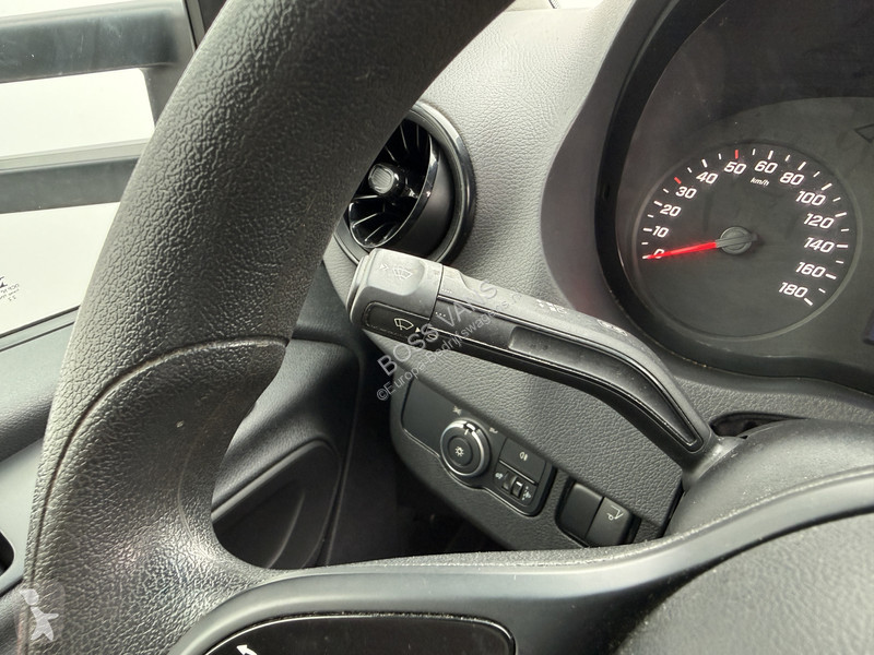 Véhicule utilitaire Mercedes 515 1.9 CDI 150PK...