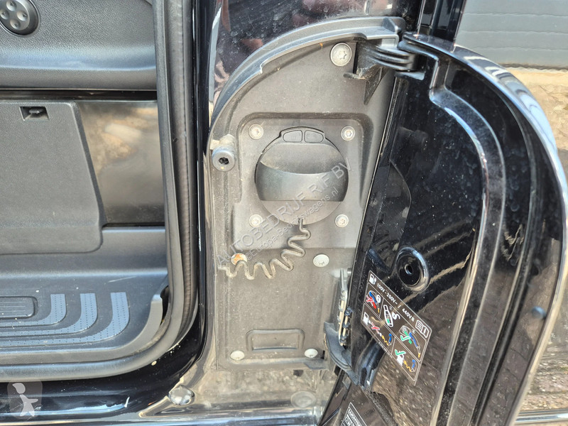Véhicule utilitaire Mercedes L2 DC 5 Pers/...