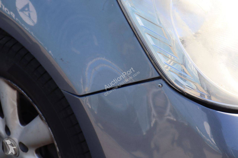 Furgoneta Nissan