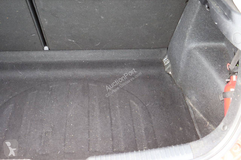 Véhicule utilitaire KIA  cee'd