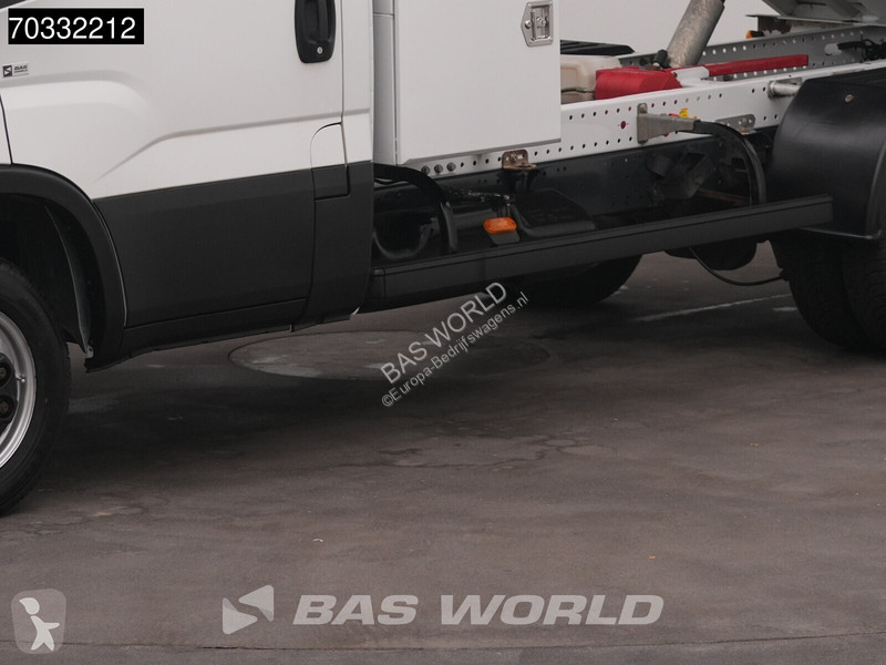 Véhicule utilitaire Iveco 35C16 3.0L Kipper met...