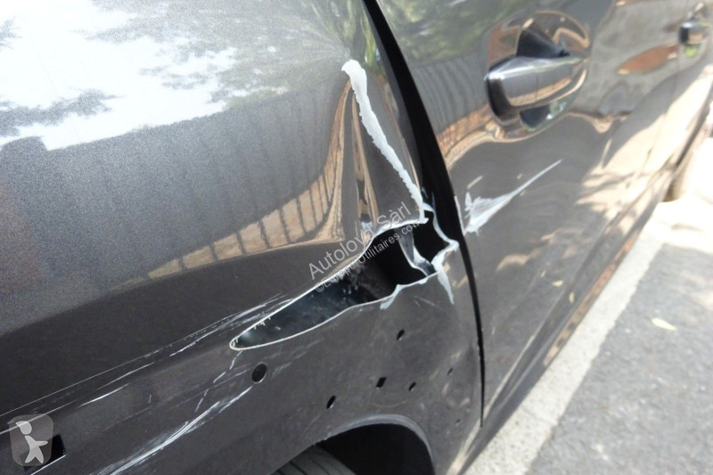 Véhicule utilitaire Peugeot 1,2 PURETECH 130 BVA