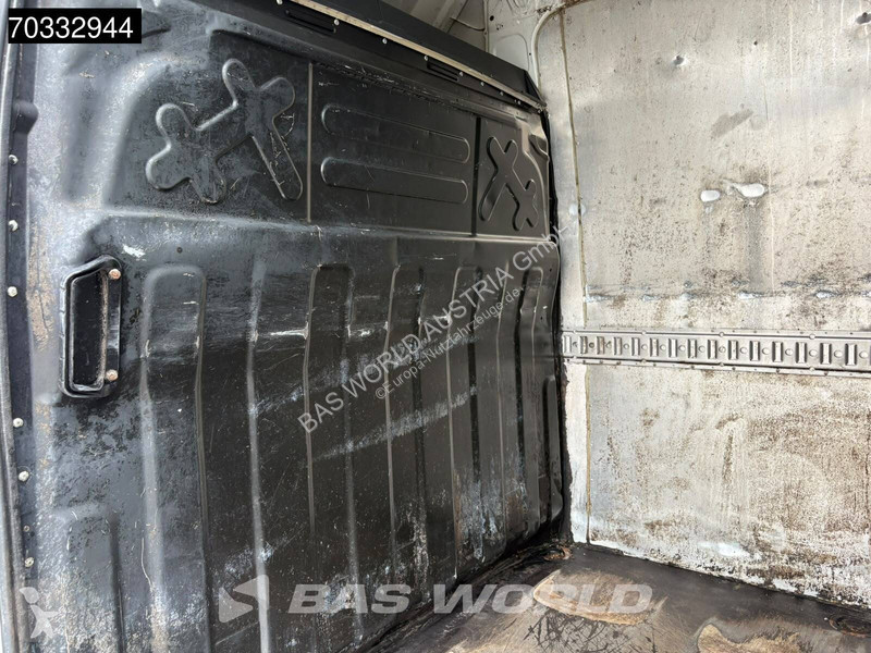 Bedrijfswagen Iveco 35C18 3.0L Doppelbereifung...