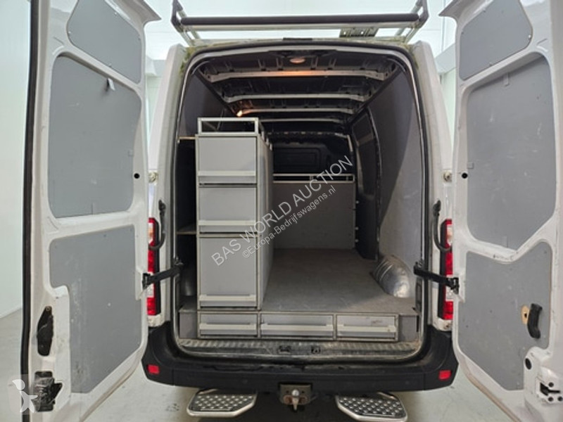 Bedrijfswagen Renault T35 2.3 dCi L2H2