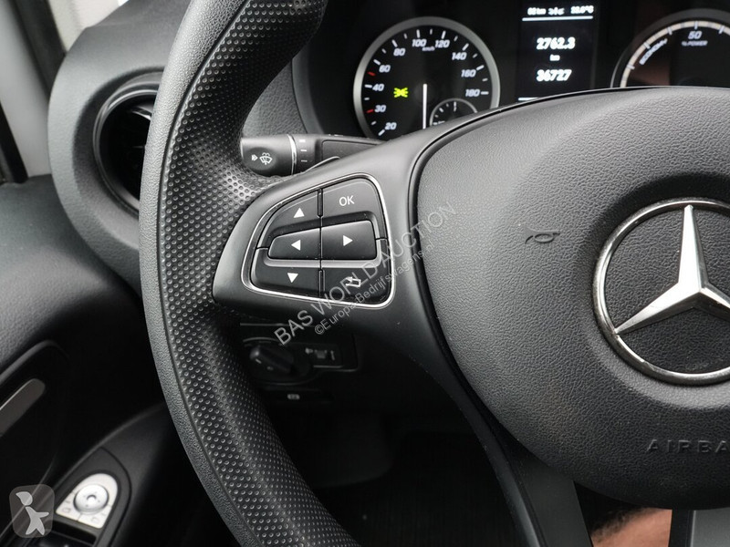Bedrijfswagen Mercedes
