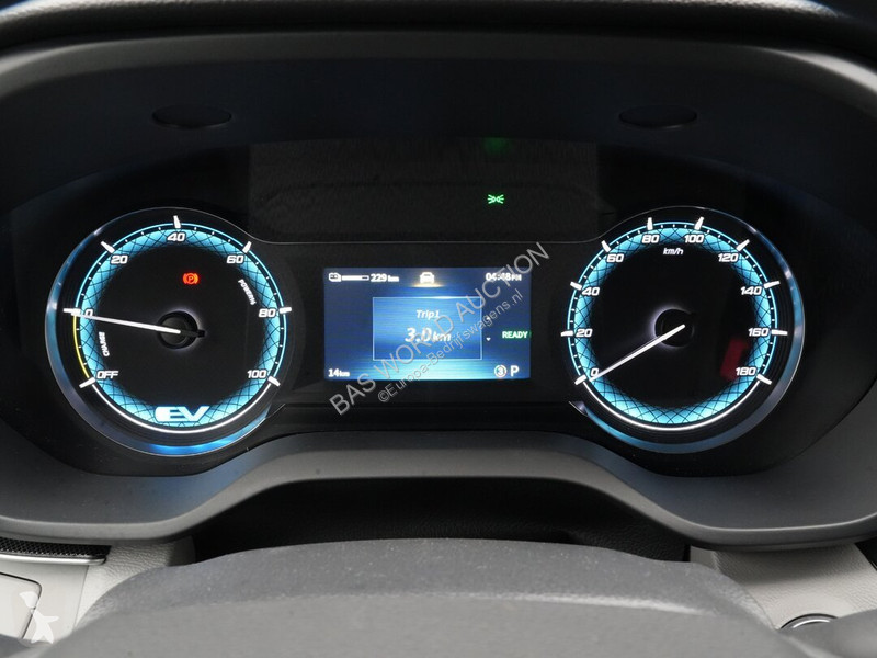 Véhicule utilitaire Maxus e 9 e 9