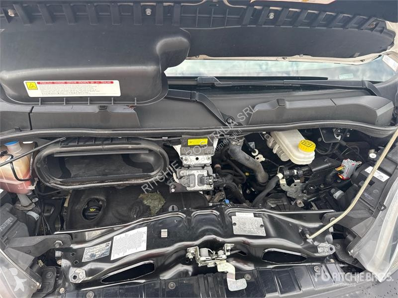 Véhicule utilitaire Opel 2.2