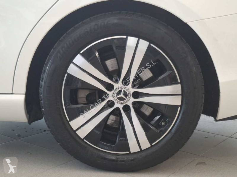 Комерційні автомобілі Mercedes 200