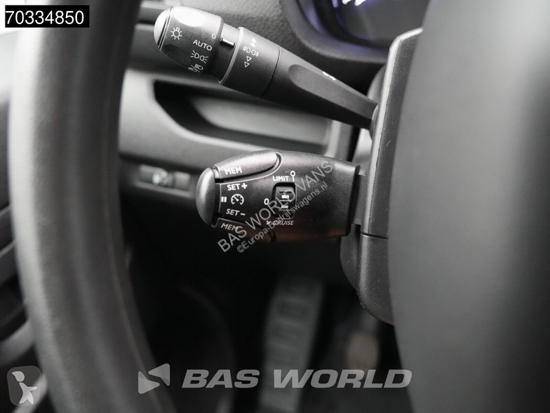 Лекотоварен автомобил Opel L3H1 Navi Airco...