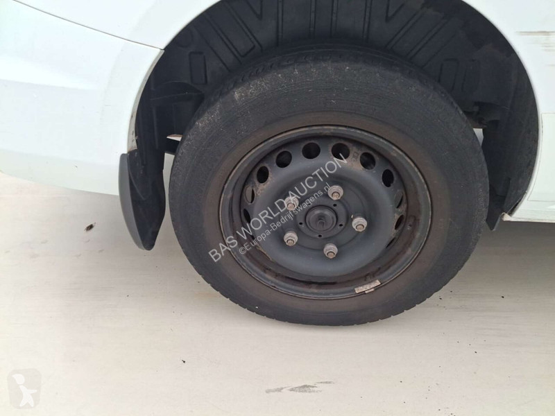 Лекотоварен автомобил Ford 340 1.0 L1H1 PHEV Tr...