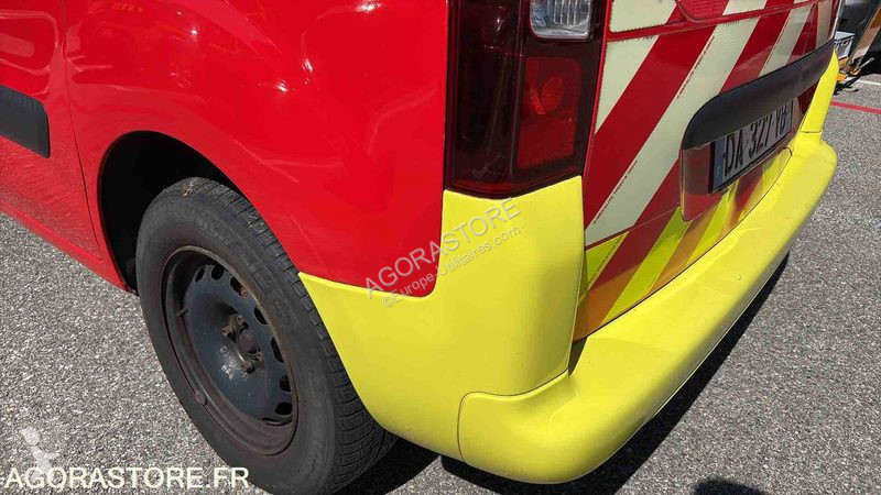 Лекотоварен автомобил Peugeot PARTNER