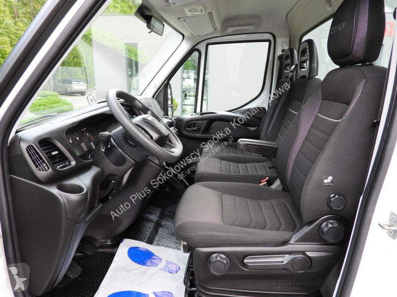 Лекотоварен автомобил Iveco 35C14 DAILY