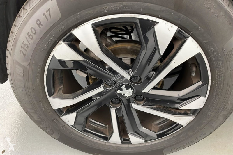 Véhicule utilitaire Peugeot BUSINESS