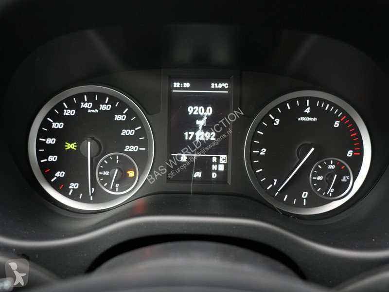 Bedrijfswagen Mercedes 116