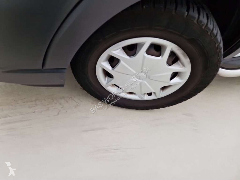 Užitkové vozidlo Ford 350 2.0 TDCI L3H2 Trend...