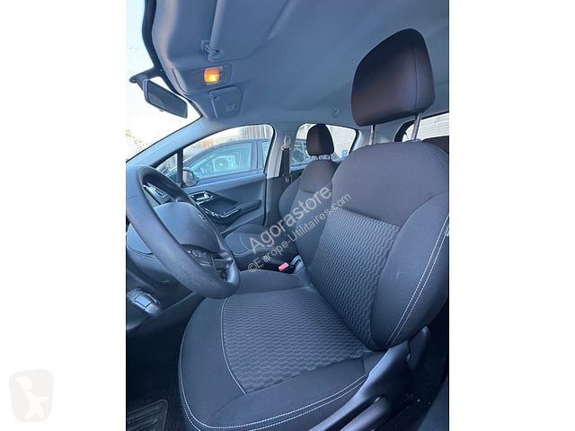 Furgoneta Peugeot 208