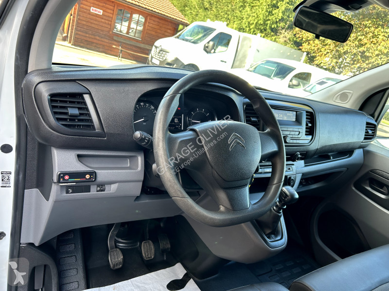 Коммерческий автомобиль Citroën M Bluehdi 120...