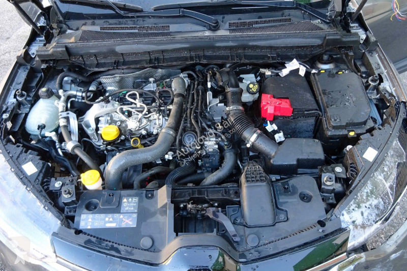 Коммерческий автомобиль Renault ARKANA 1,3 TCE...