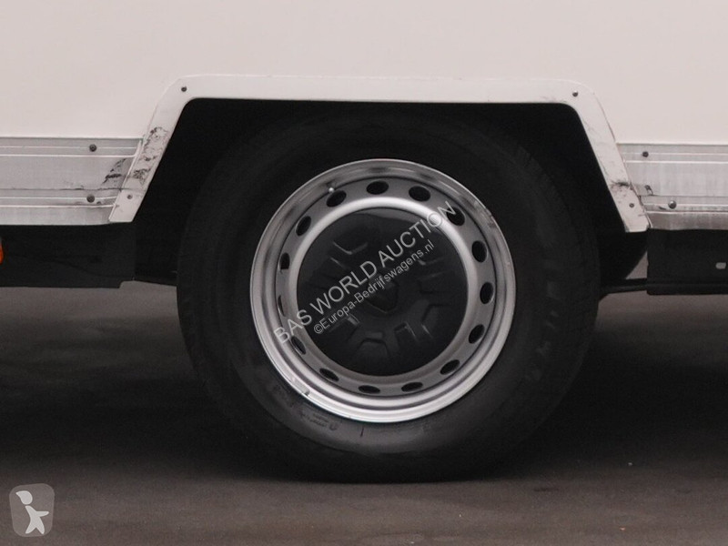 Furgoneta Renault 145PK