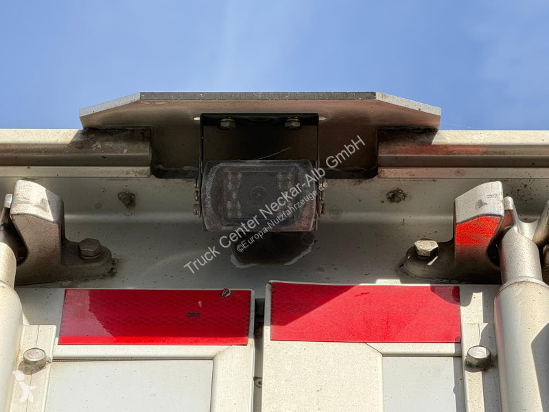 Véhicule utilitaire Mercedes 818L Carrier...