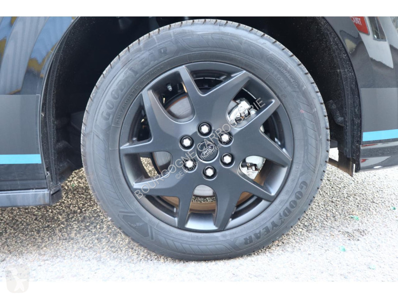 Véhicule utilitaire Ford