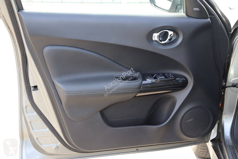 Nissan  van