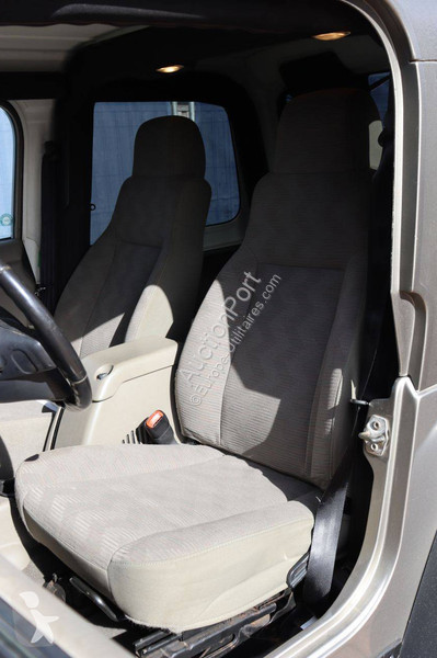 عربة نفعية Jeep